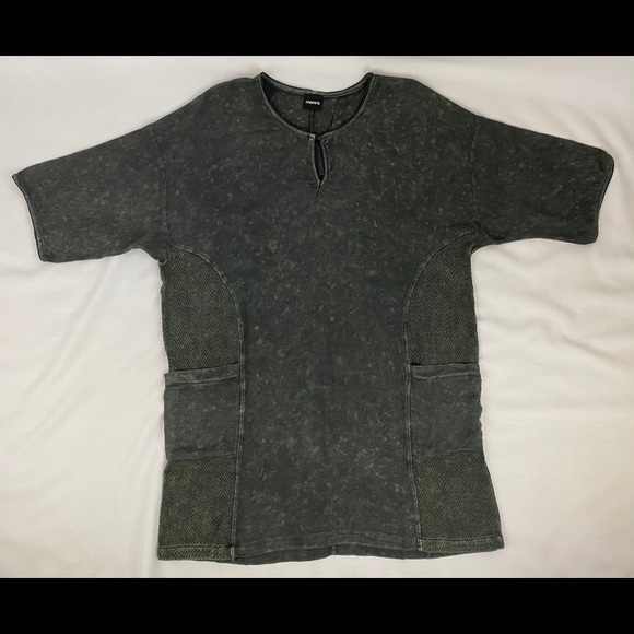 **BRAND NEW** Women’s oversized dress - Picture 6 of 9